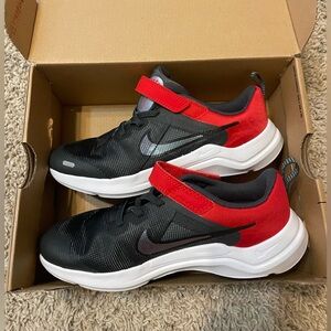 Nike Big Kids Shoes- NIB